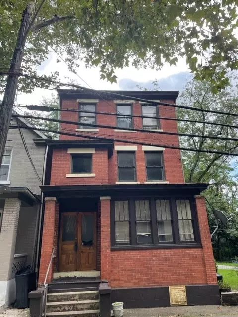 39 Kenmore Ave, Pittsburgh, PA 15221