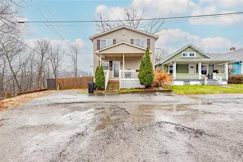 1115 25th St, Beaver Falls, PA 15010