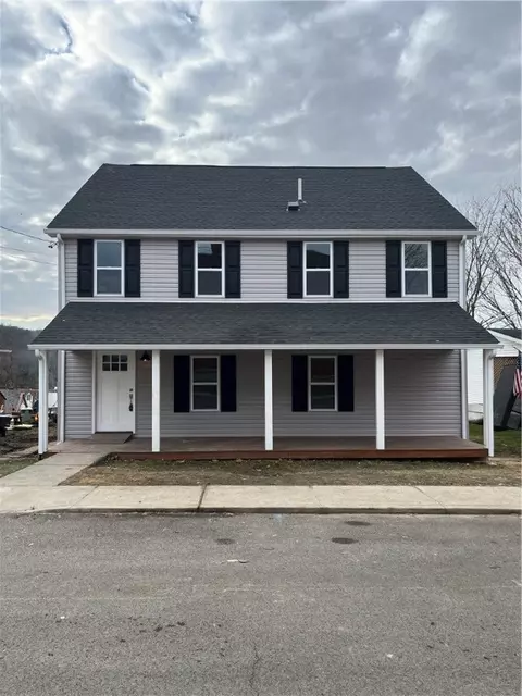 53 Lincoln St, Cokeburg, PA 15324