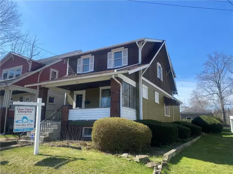 4221 4th Ave, Beaver Falls, PA 15010