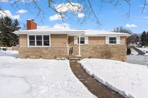 8470 Ridgemont Rd, Pittsburgh, PA 15237