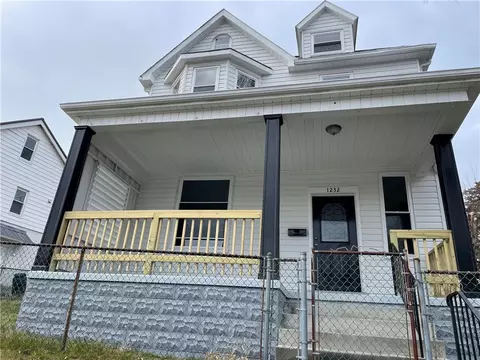 1232 Clairhaven St, Pittsburgh, PA 15205