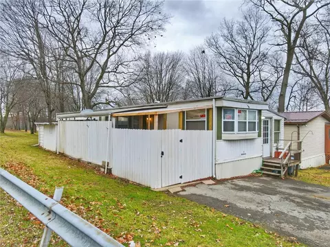 171 Moraine Dr, Portersville, PA 16051