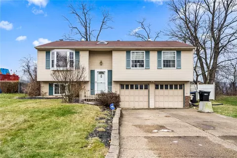 152 Rivercrest Dr, Coraopolis, PA 15108