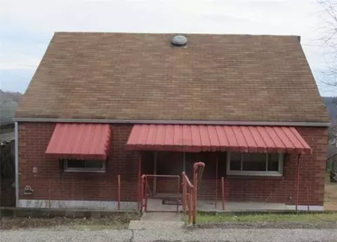 105 Teeple Ave, Donora, PA 15033