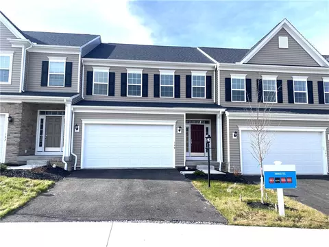 139 Sweetwater Dr, Coraopolis, PA 15108
