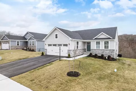 158 Olivia Dr, Monaca, PA 15061