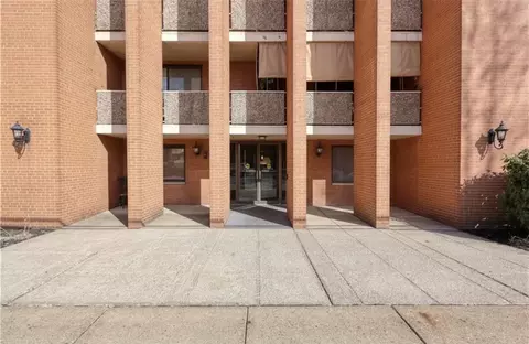 1326 6th Ave #101, Beaver Falls, PA 15010