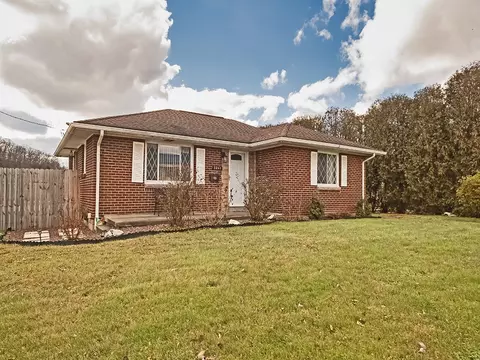 3268 Leechburg Rd, New Kensington, PA 15068