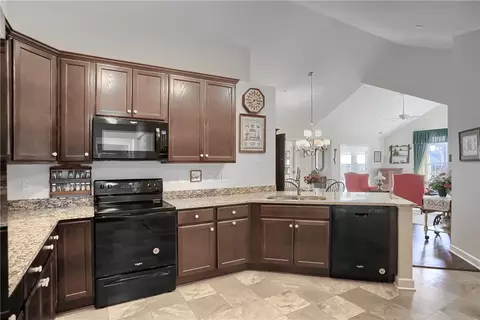 6061 Heatherfield Ct, Harmony, PA 16037 photo 38