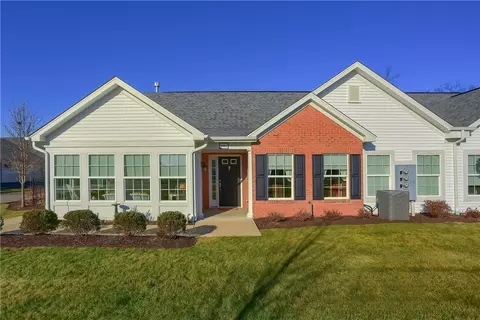 6061 Heatherfield Ct, Harmony, PA 16037