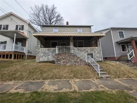 928 W Washington St, Mount Pleasant, PA 15666