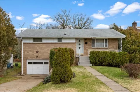 2036 Oregon Ave, West Mifflin, PA 15122