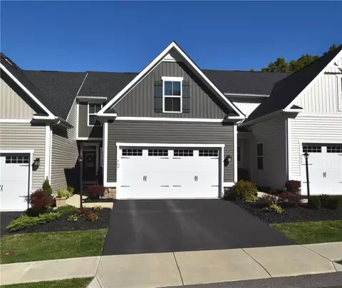 205 Lilly Ln, North Strabane, PA 15317