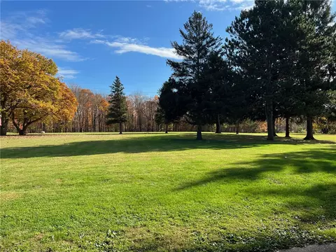 12 Winter Road, New Castle, PA 16101