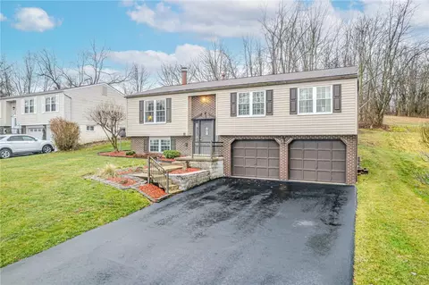 32 Tami Dr, Greensburg, PA 15601