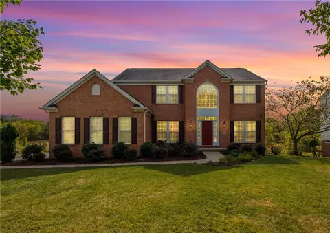 8718 Lindsay Ln, Bridgeville, PA 15017