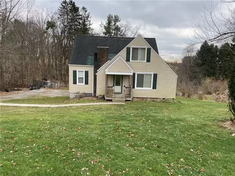 344 Chicora Rd, Butler, PA 16001