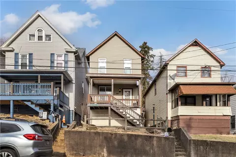 342 W 10th Ave, Tarentum, PA 15084