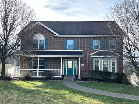 922 Douglas Dr, Pittsburgh, PA 15239