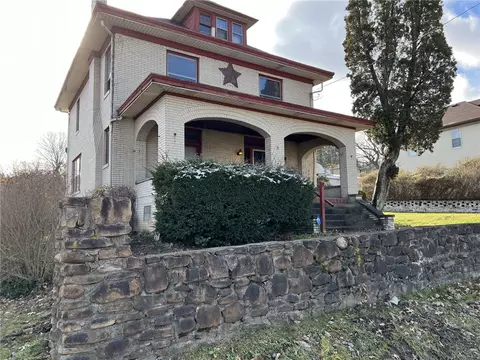 424 N Gallatin Ave, Uniontown, PA 15401