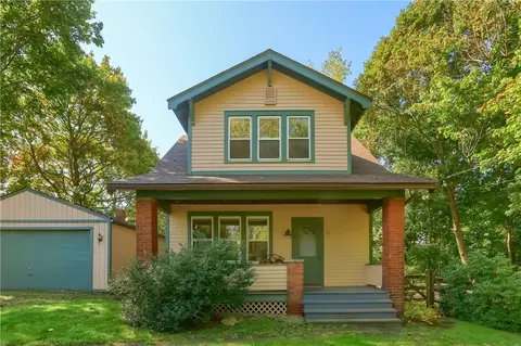56 Dodds Ave, Valencia, PA 16059
