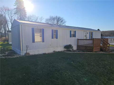 203 Cedar Ln, Valencia, PA 16059