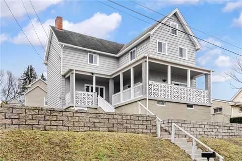 210 Washington St, Munhall, PA 15120