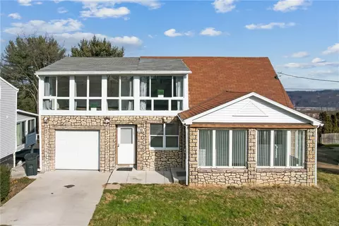 710 W Ascension Dr, West Mifflin, PA 15122