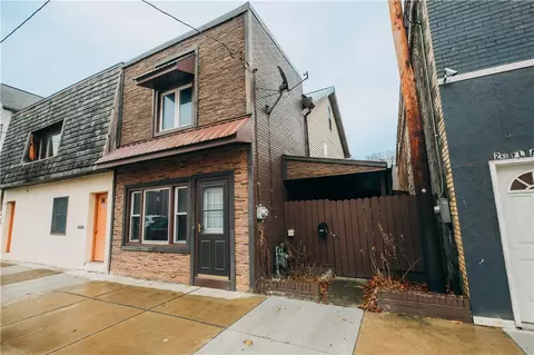 928 5th Ave, Ford City, PA 16226