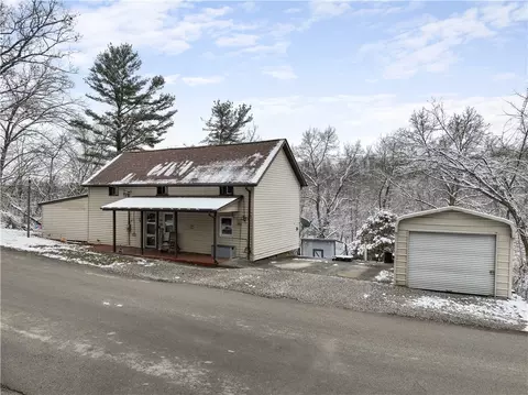 283 Duck Hollow Rd, Uniontown, PA 15401