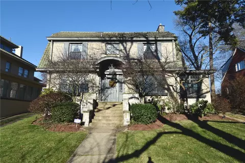 149 Jefferson Dr, Pittsburgh, PA 15228