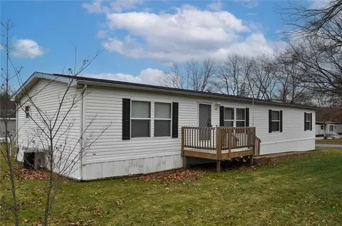 117 Woodview Dr, Valencia, PA 16059
