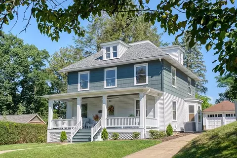 613 Washington Ave, Oakmont, PA 15139
