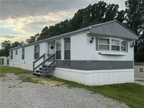 146 Wencliff Ln, Jeannette, PA 15644