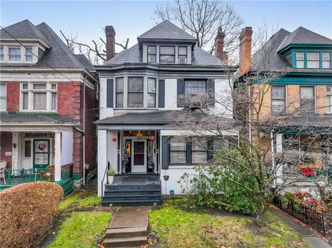 218 Elm St, Swissvale, PA 15218