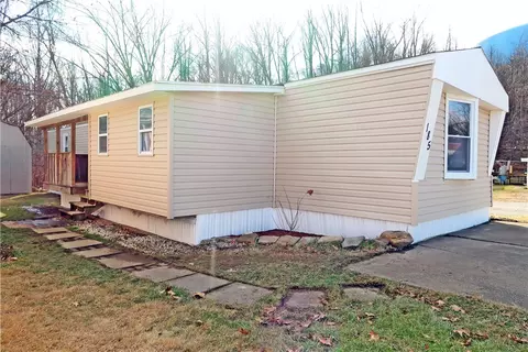 185 Wencliff Ln, Jeannette, PA 15644