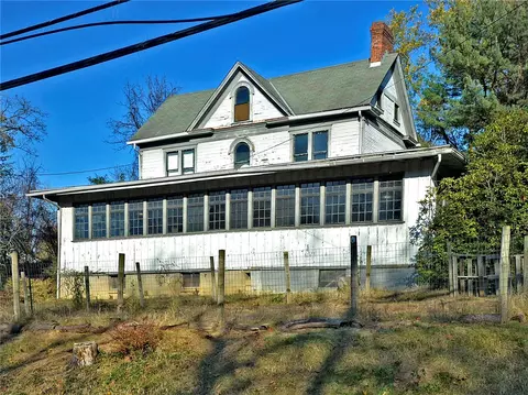 5571 Saltsburg Rd, Verona, PA 15147