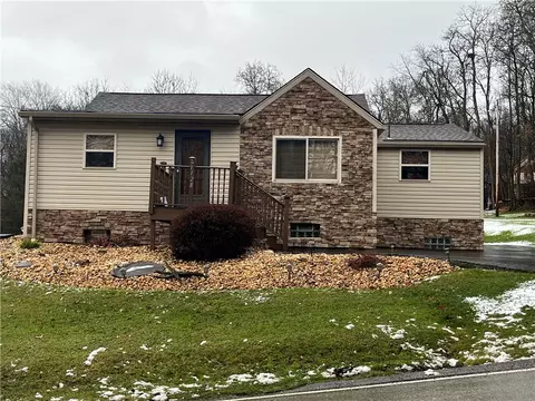 1128 Swede Hill Rd, Greensburg, PA 15601