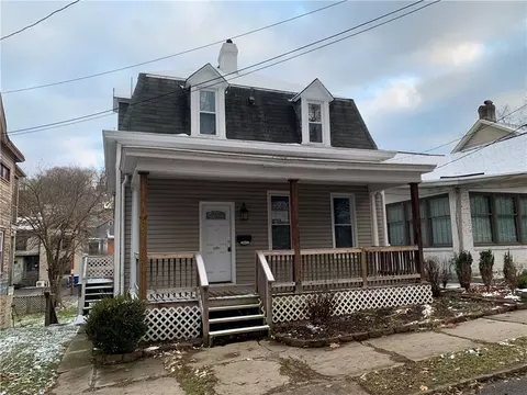 445 Broadway St, Carnegie, PA 15106