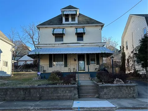 1212 Woodmont Ave, New Kensington, PA 15068