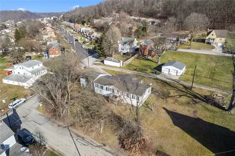 4370 Walurba St, Trafford, PA 15085