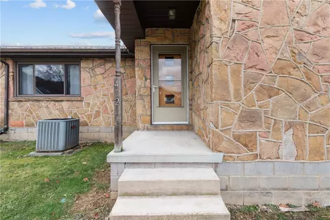 402 19th St, North Apollo, PA 15673