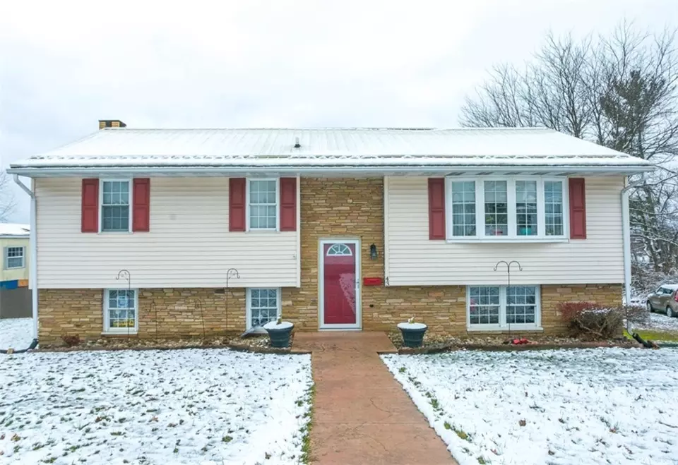 43 Kyle Ave, Fairchance, PA 15436 34 Photos Movoto