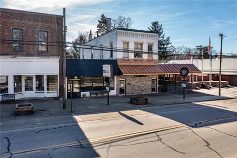 215 Liberty St, Jamestown, PA 16134