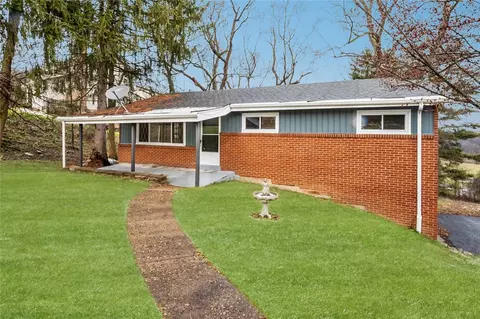 601 Old Clairton, Clairton, PA 15025