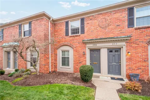 156 Jamestown Ct, Pittsburgh, PA 15216