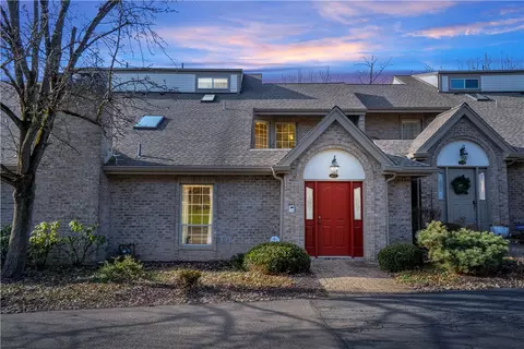 607 Essex Ct, Pittsburgh, PA 15238