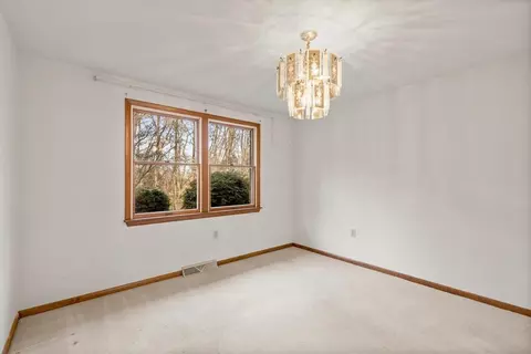 103 Brandywine Dr, Irwin, PA 15642 photo 10
