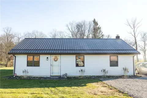 213 Unionville Rd, Butler, PA 16001